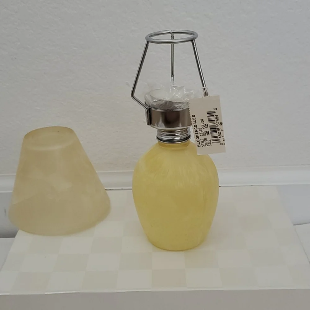 NWT Bloomingdale's tea candle holder
